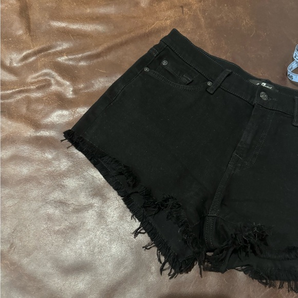 7 for All Mankind High Rise Cutoff Shorts - Picture 8 of 8